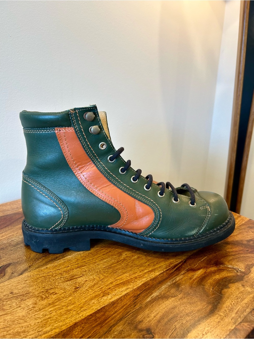 Unisex 7.5M / 9.5F Fluvog Racer Boot - Green and Orange Leather Punk - Picture 5 of 13